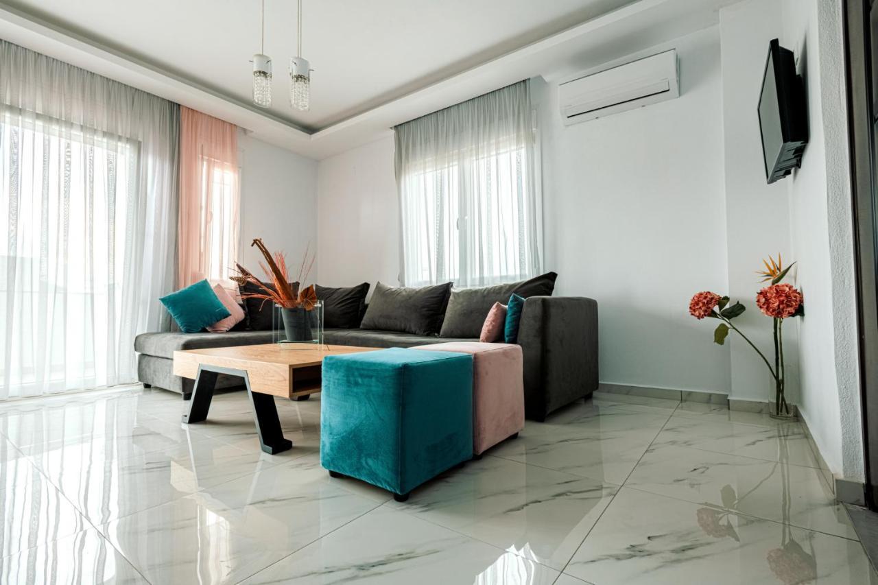 Design Suites Efharis Nea Peramos  Exterior photo